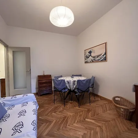 Apartment Welcome Riviera - La Viola, 70 Sqm, 1bedroom,1 Bathroom, Air Conditioning, Wifi, At 5 Min From And Train Station In Rapallo, Private Garage Available On Request At 20,00 Per Night *