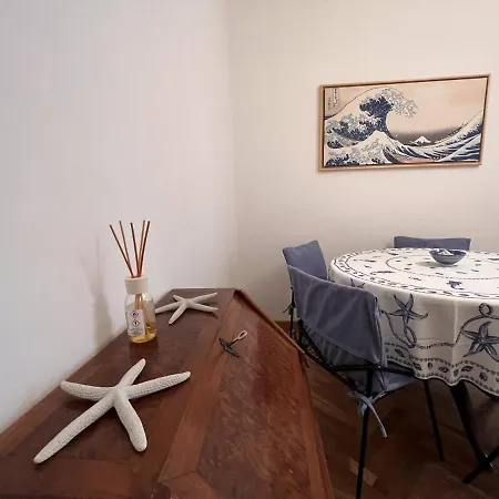 Appartamento Welcome Riviera - La Viola, 70 Sqm, 1bedroom,1 Bathroom, Air Conditioning, Wifi, At 5 Min From And Train Station In Rapallo, Private Garage Available On Request At 20,00 Per Night Rapallo